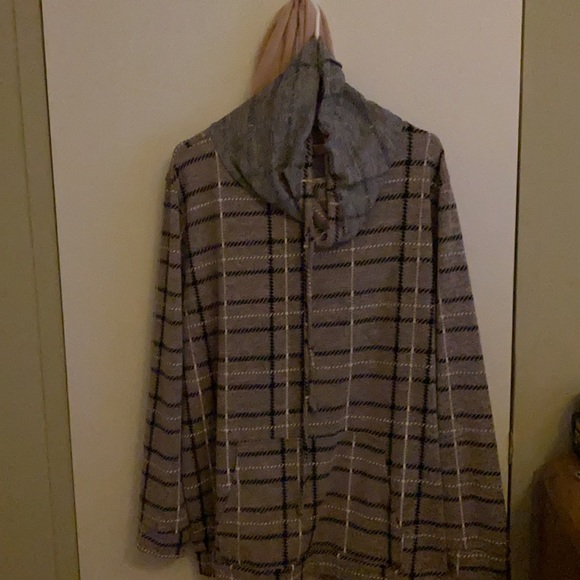 Clothes - Picture 12 of 16